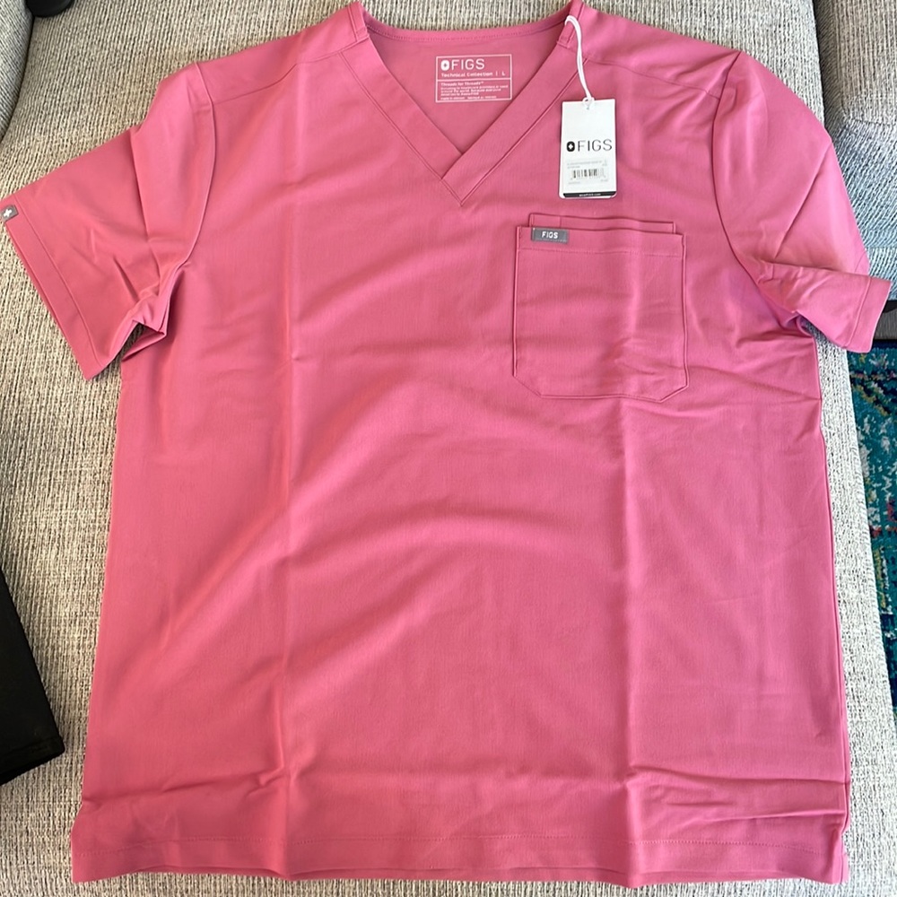 Figs scrub top